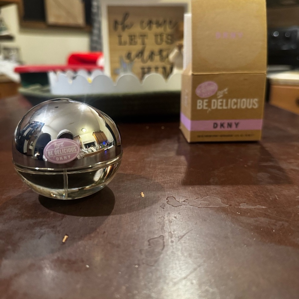 DKNY Be Delicious